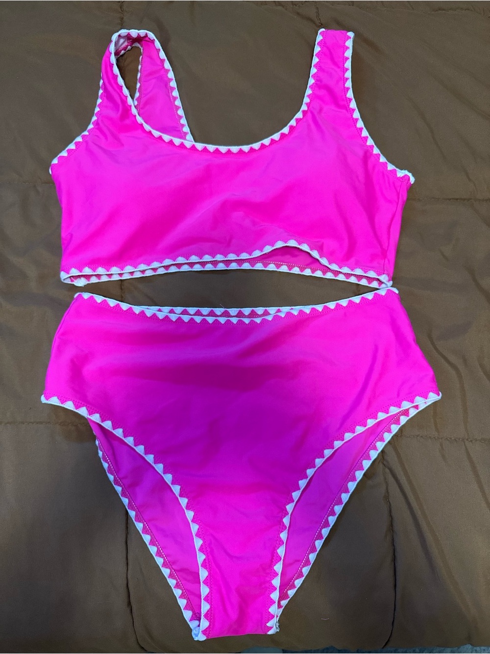 Shein pink and white trim bikini set w/high waisted bottoms both Size L